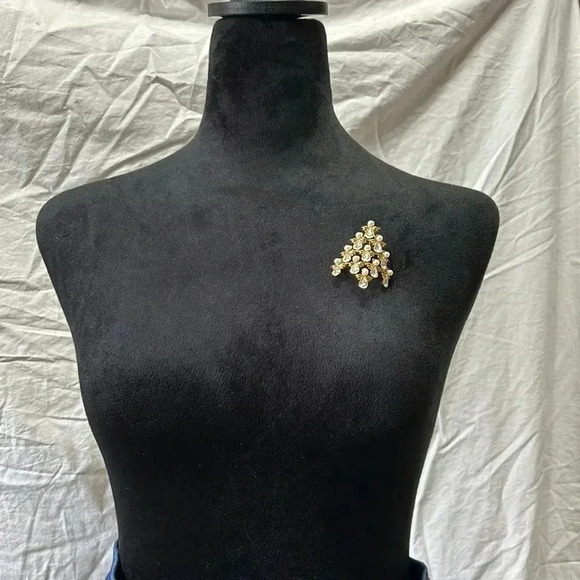 Angel tree brooch - Picture 2 of 3